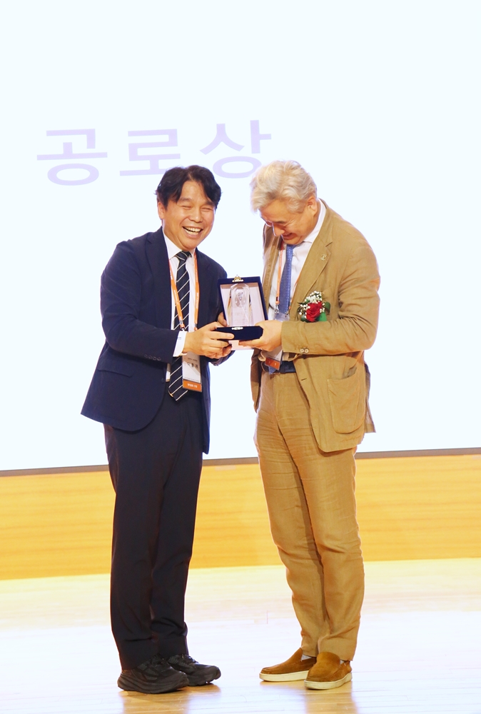 썸네일 64