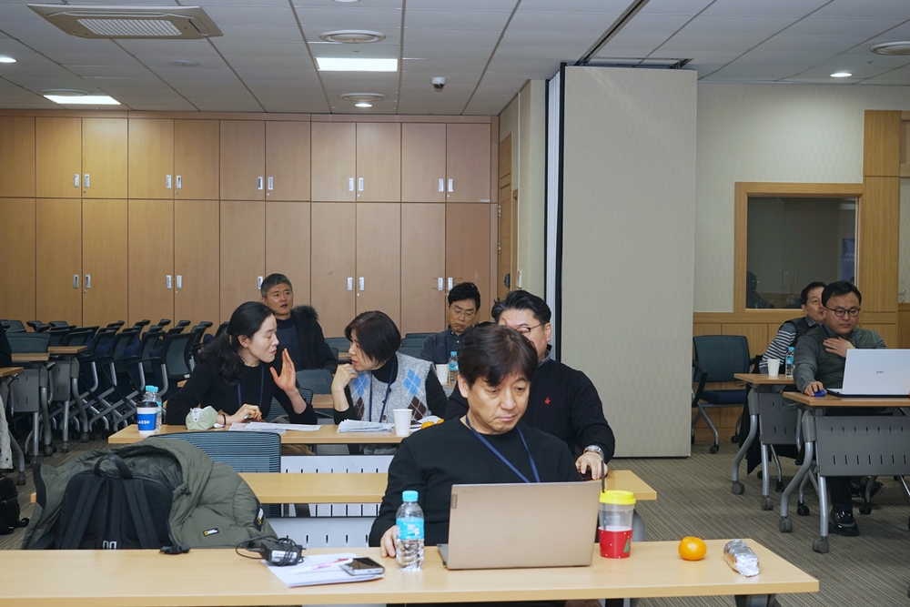 썸네일 56