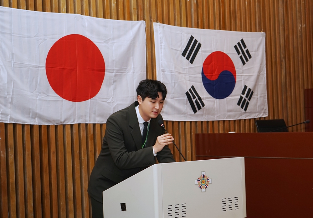 썸네일 76
