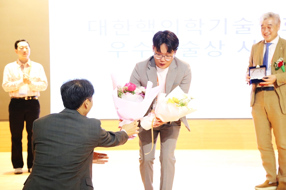 썸네일 57